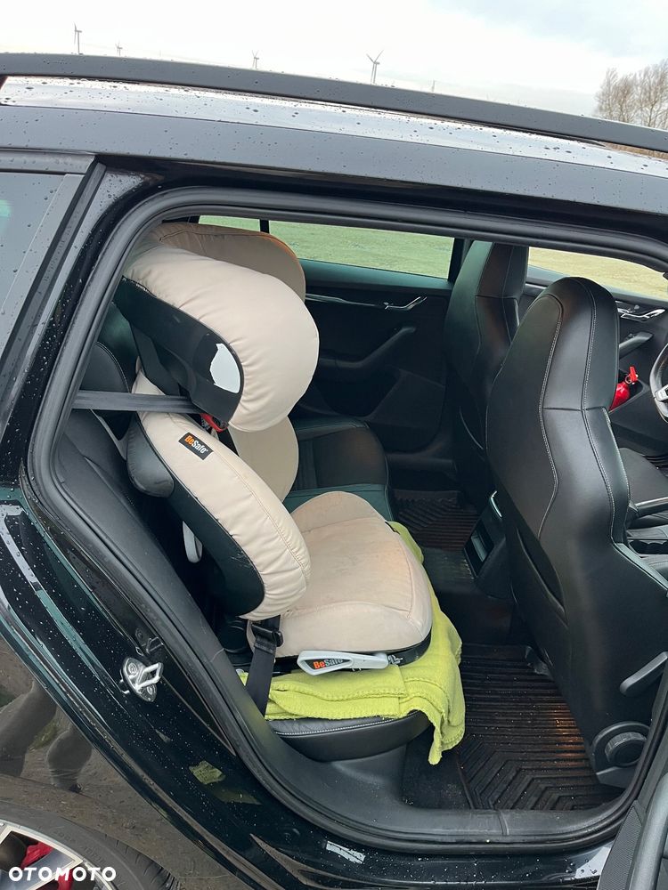 Skoda Octavia ver-2-0-tdi-dsg-rs - 19