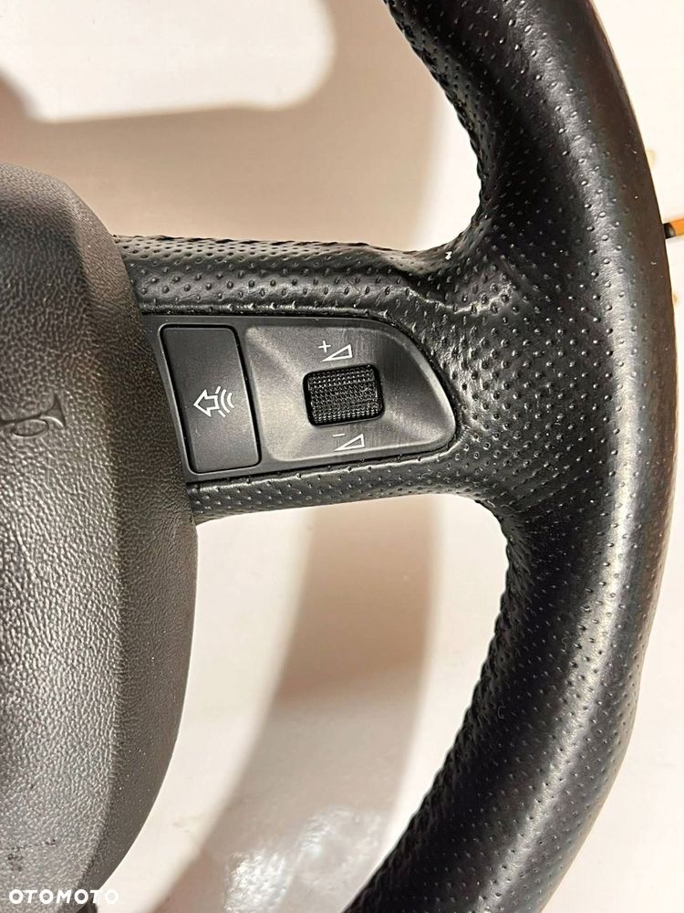 Kierownica Audi A4 S4 B7 8E 8H 2007 - 10