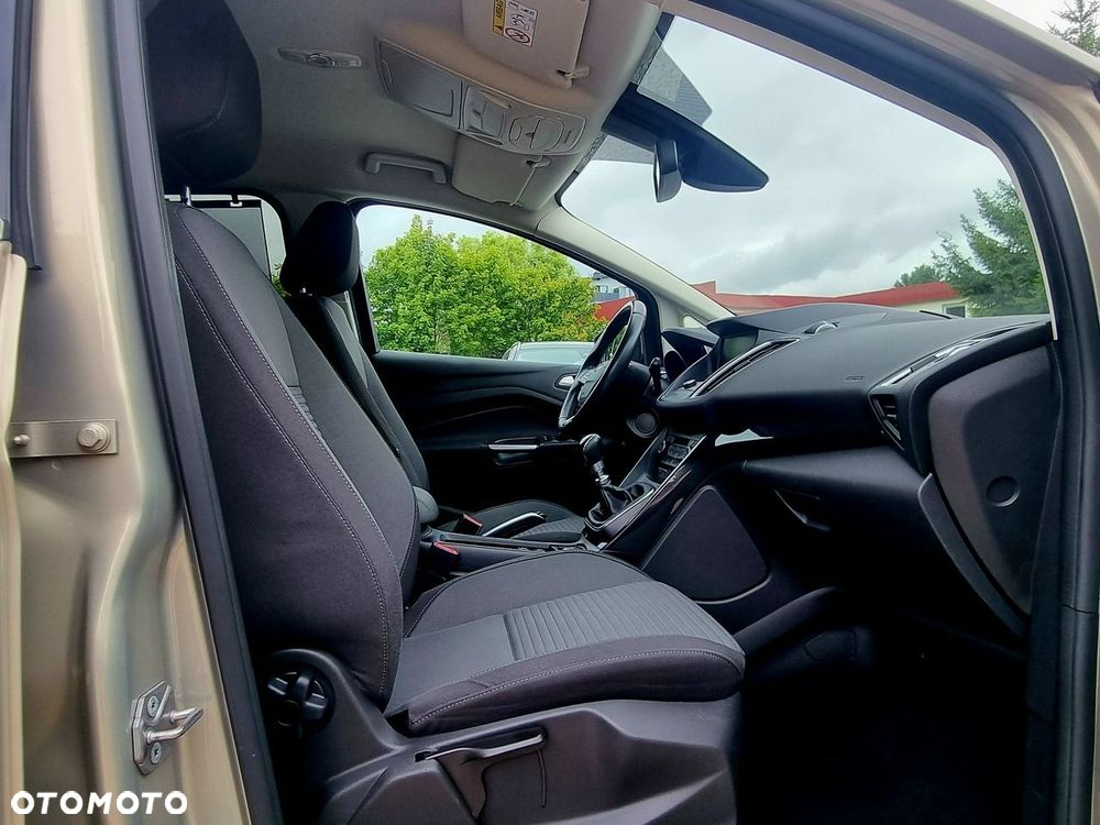 Ford C-MAX - 19