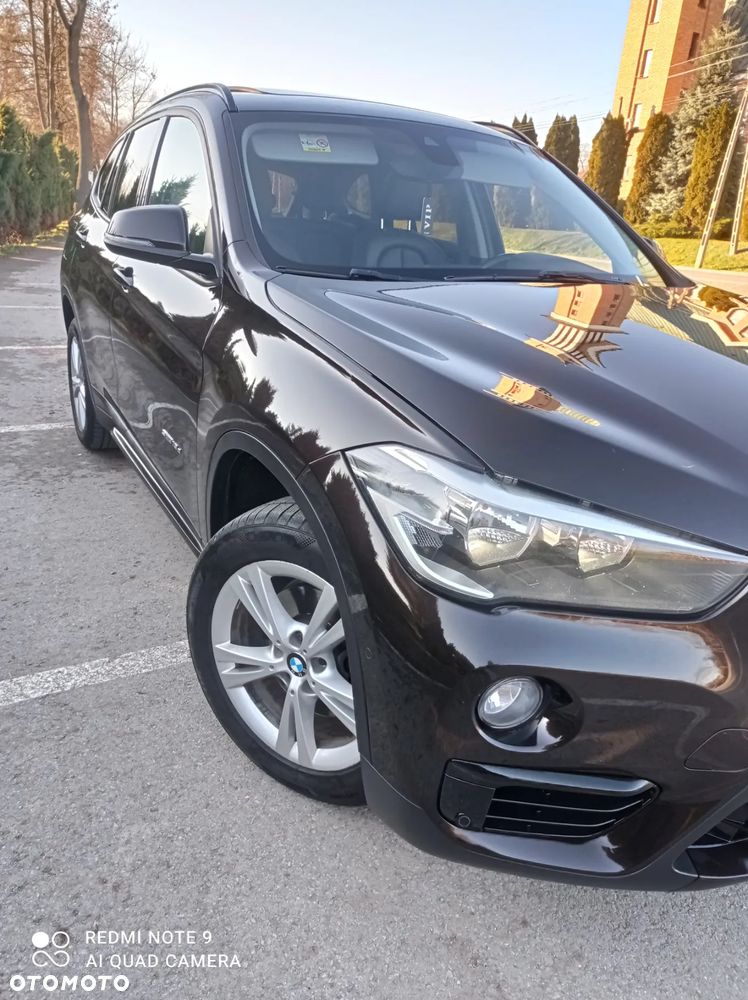 BMW X1 sDrive18d xLine - 24