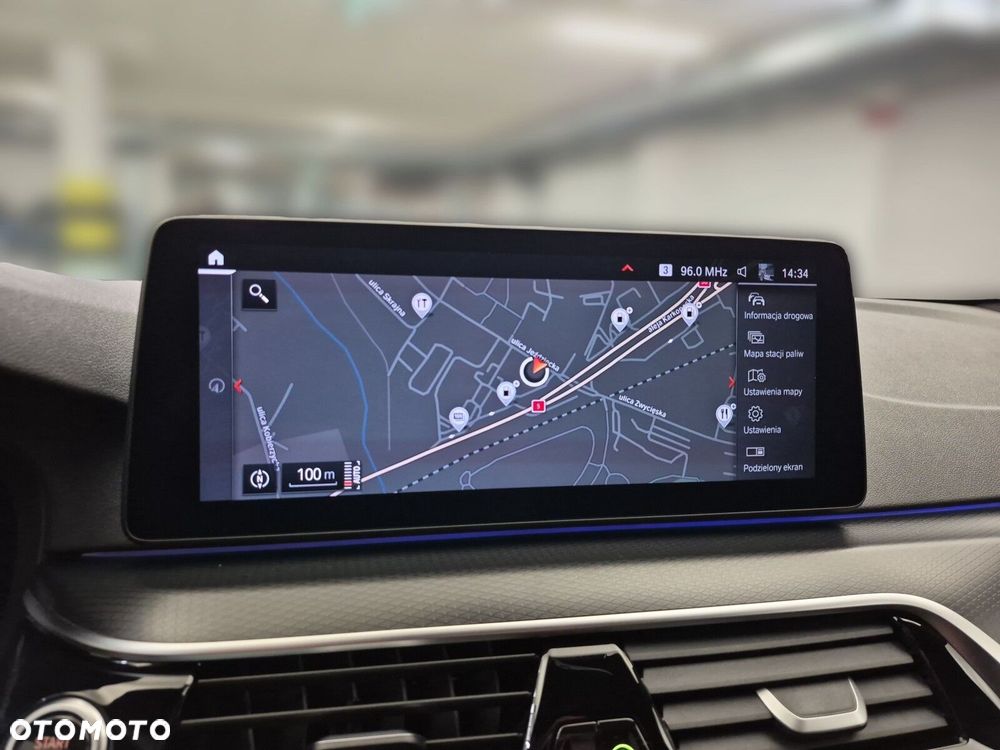 BMW Seria 5 530d xDrive mHEV M Sport sport - 31