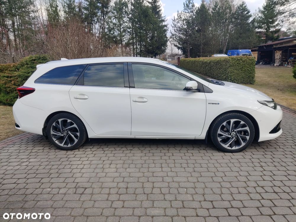 Toyota Auris Hybrid 135 Premium - 9