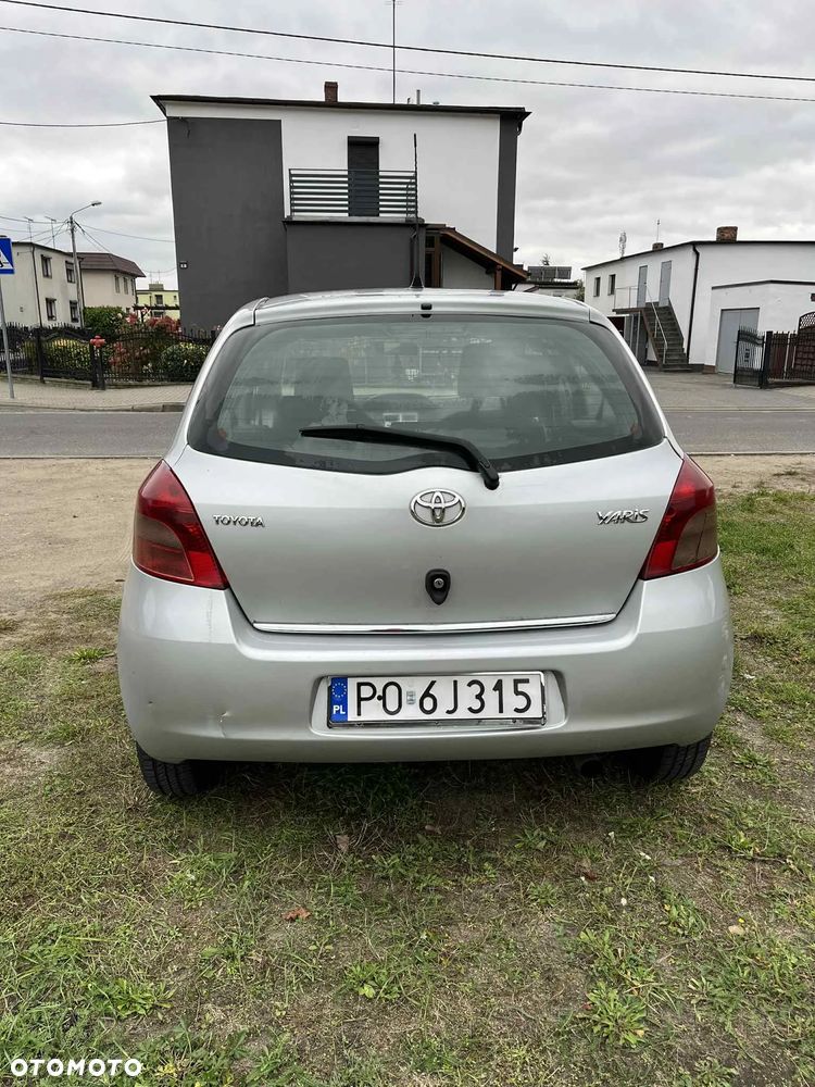 Toyota Yaris 1.4 D-4D Luna - 4