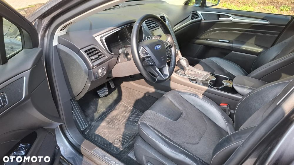 Ford Mondeo 2.0 TDCi Titanium PowerShift - 11