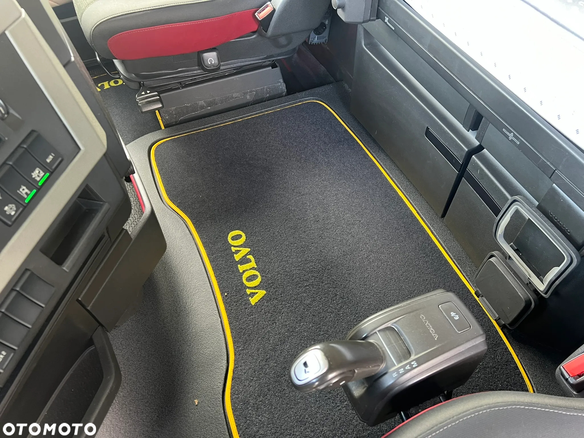 Volvo 500 Glob XL Niemcy Po kontrakcie klima postojowa nowy serwis - 12