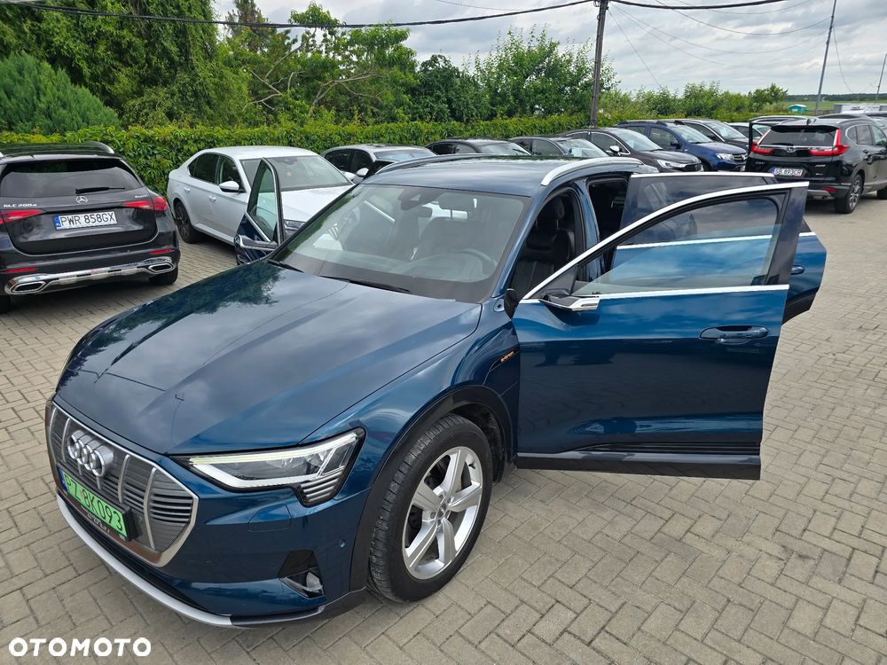Audi e-tron - 37