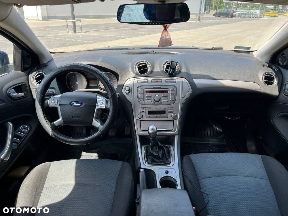 Ford Mondeo 2.0 Trend - 7