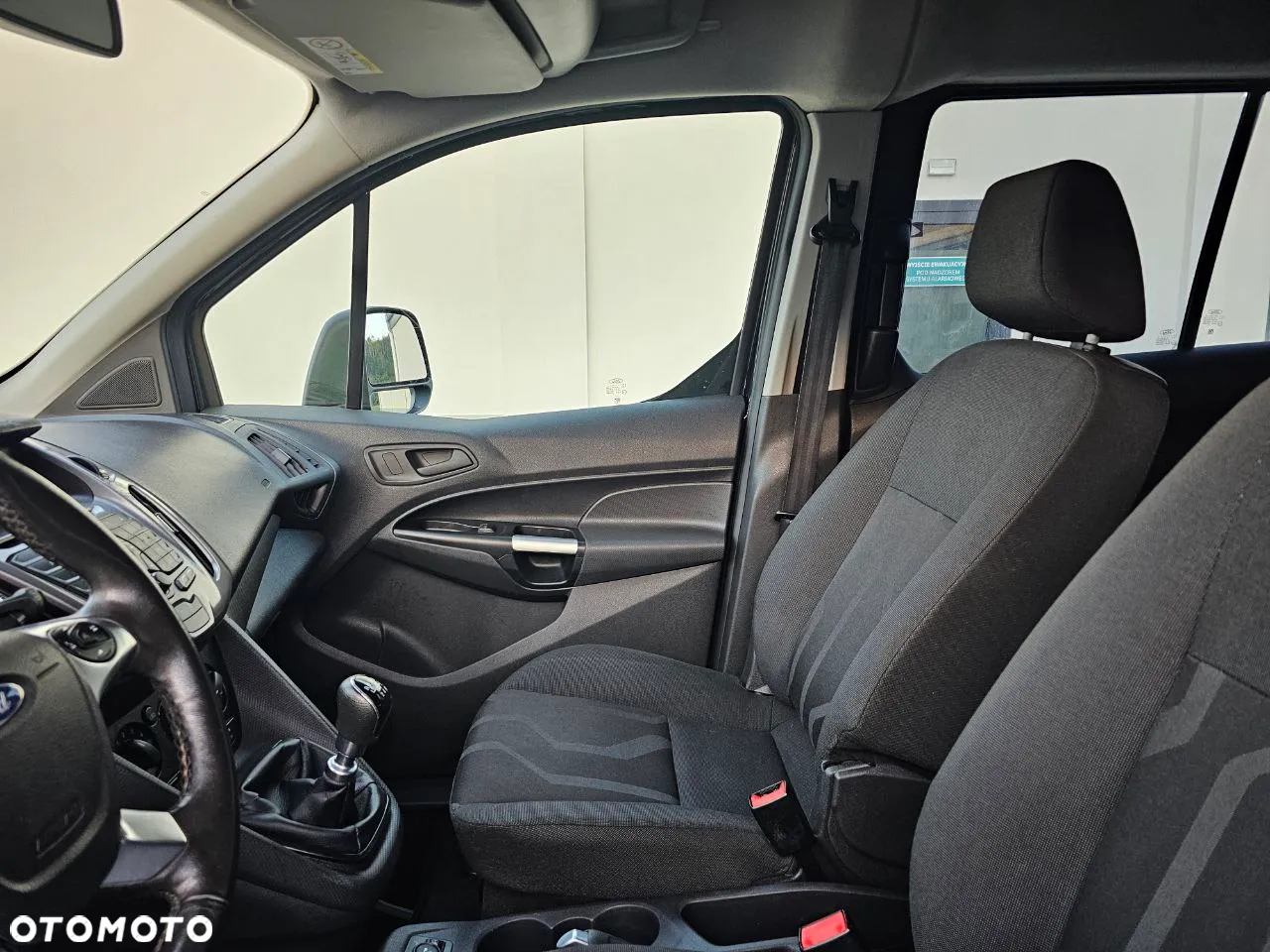 Ford Tourneo Connect - 10