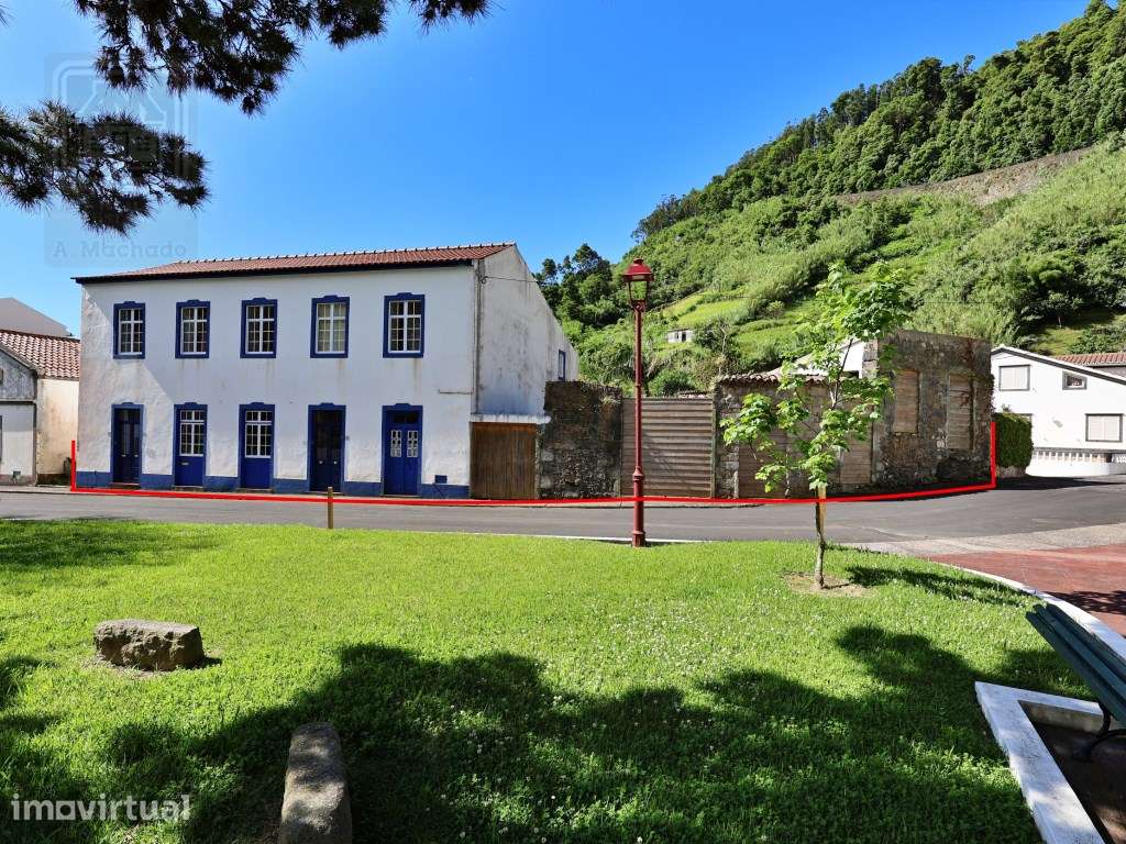 AMPLA MORADIA para VENDA com Licença AL - Faial da Terra, Povoação,... - Grande imagem: 2/60
