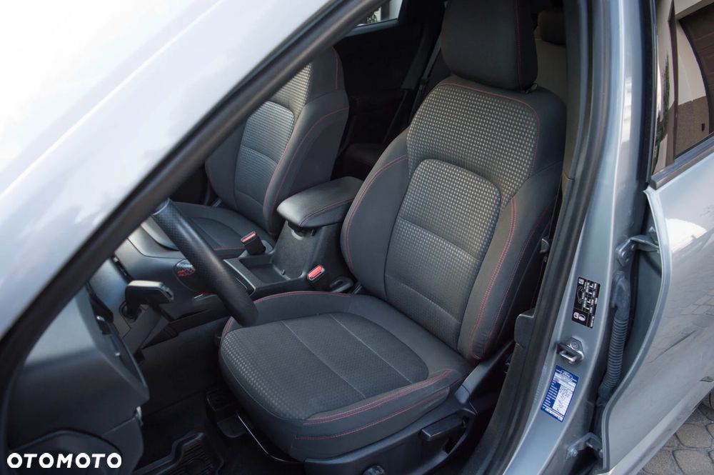 Ford Kuga 2.5 Duratec FHEV ST-LINE - 18