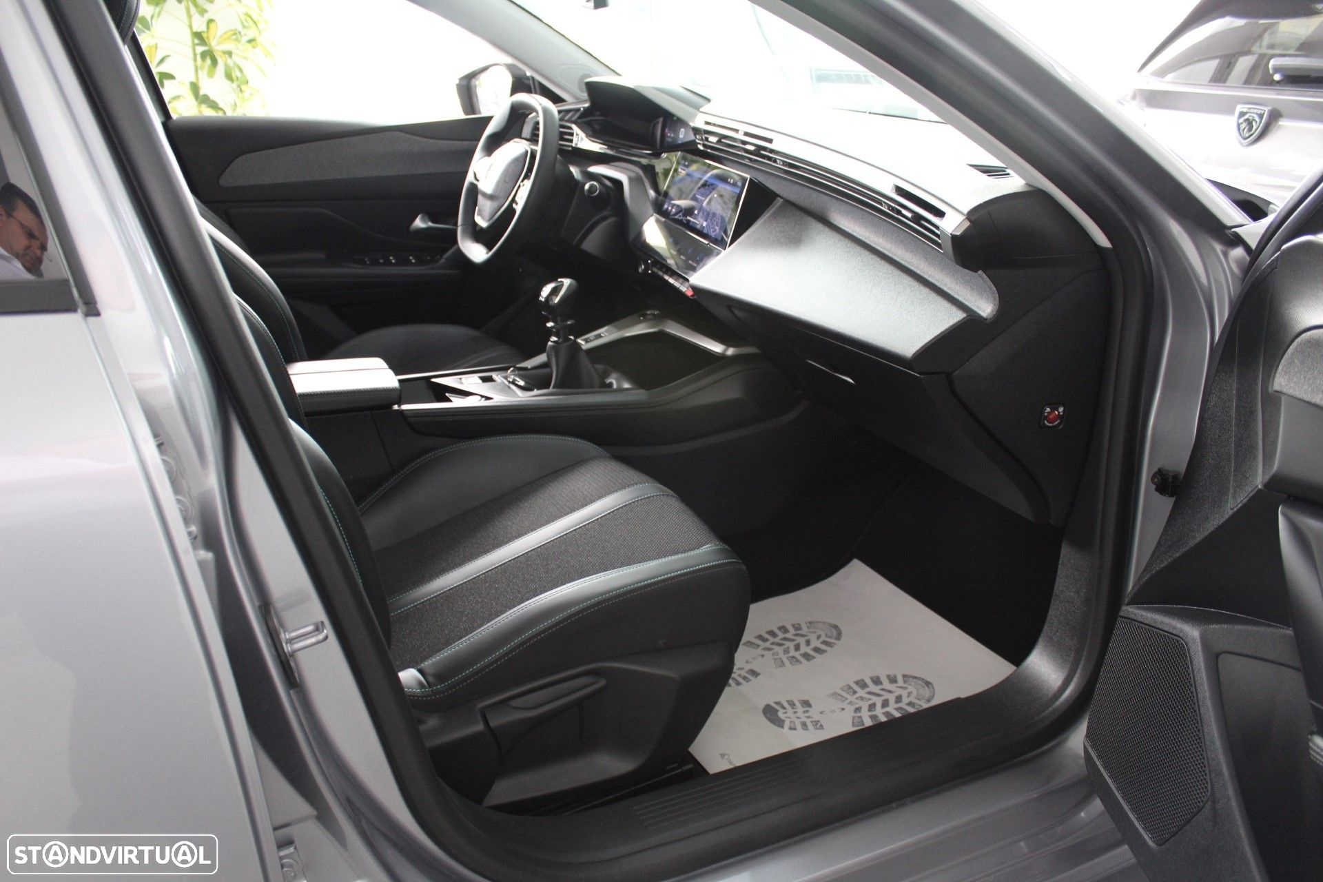 Peugeot 308 SW 1.2 PureTech Allure Pack - 19