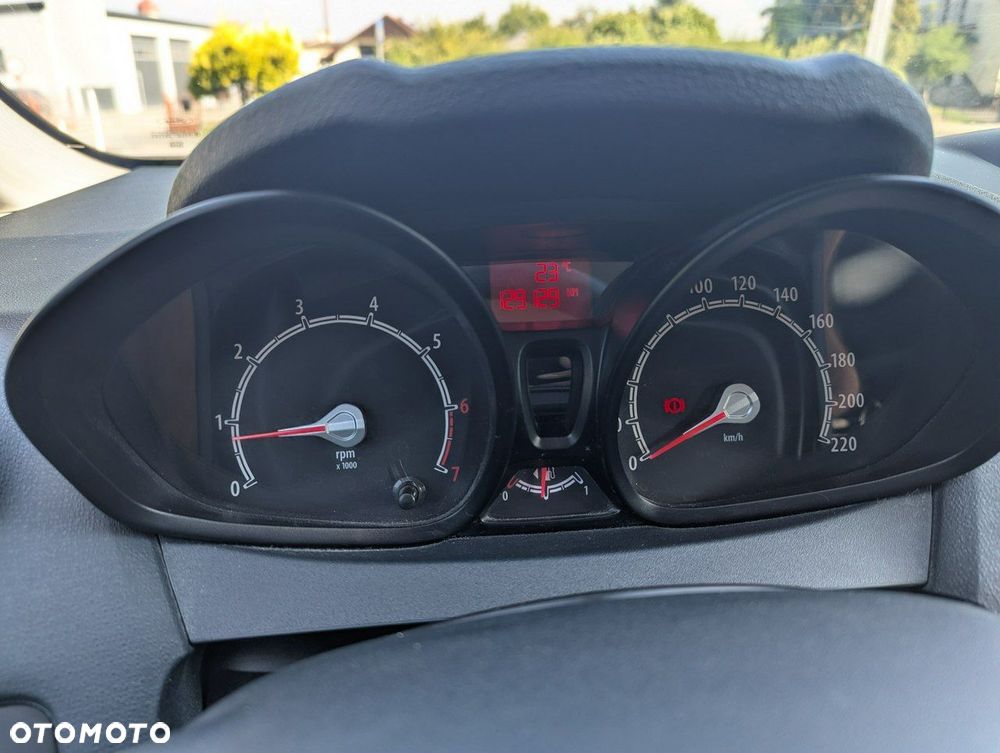 Ford Fiesta - 19