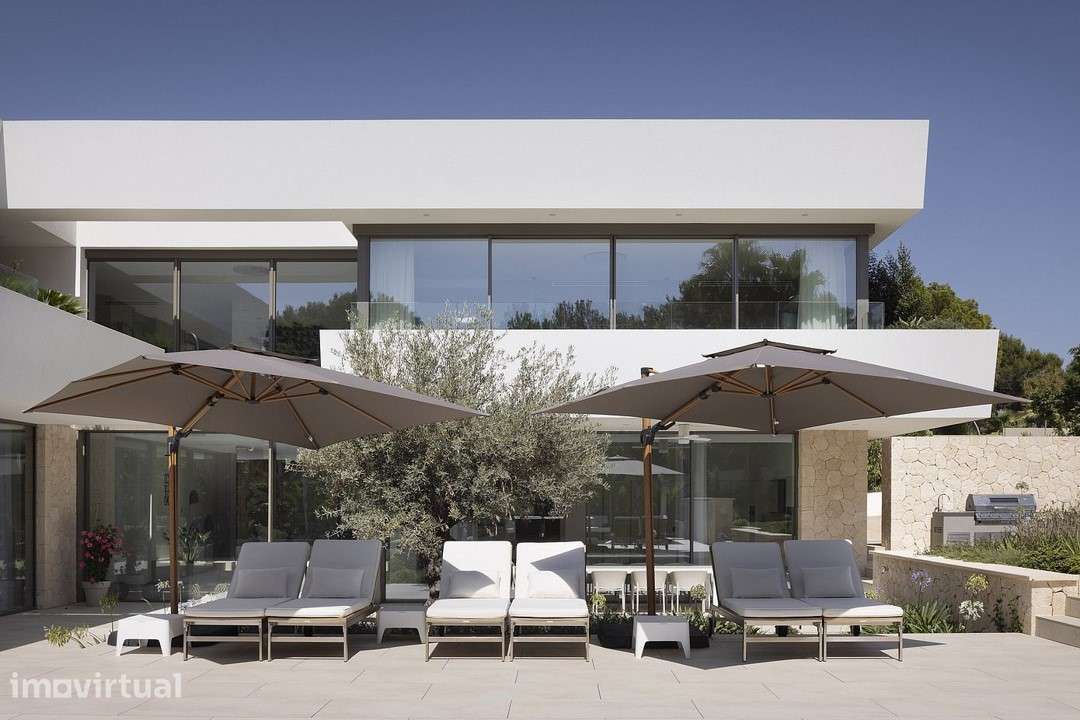 Moradia T5 com Piscina e Jardim na Batalha - Grande imagem: 4/23