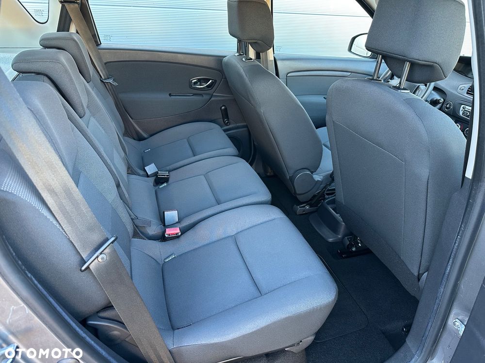 Renault Scenic 1.6 16V 110 TomTom Edition - 9