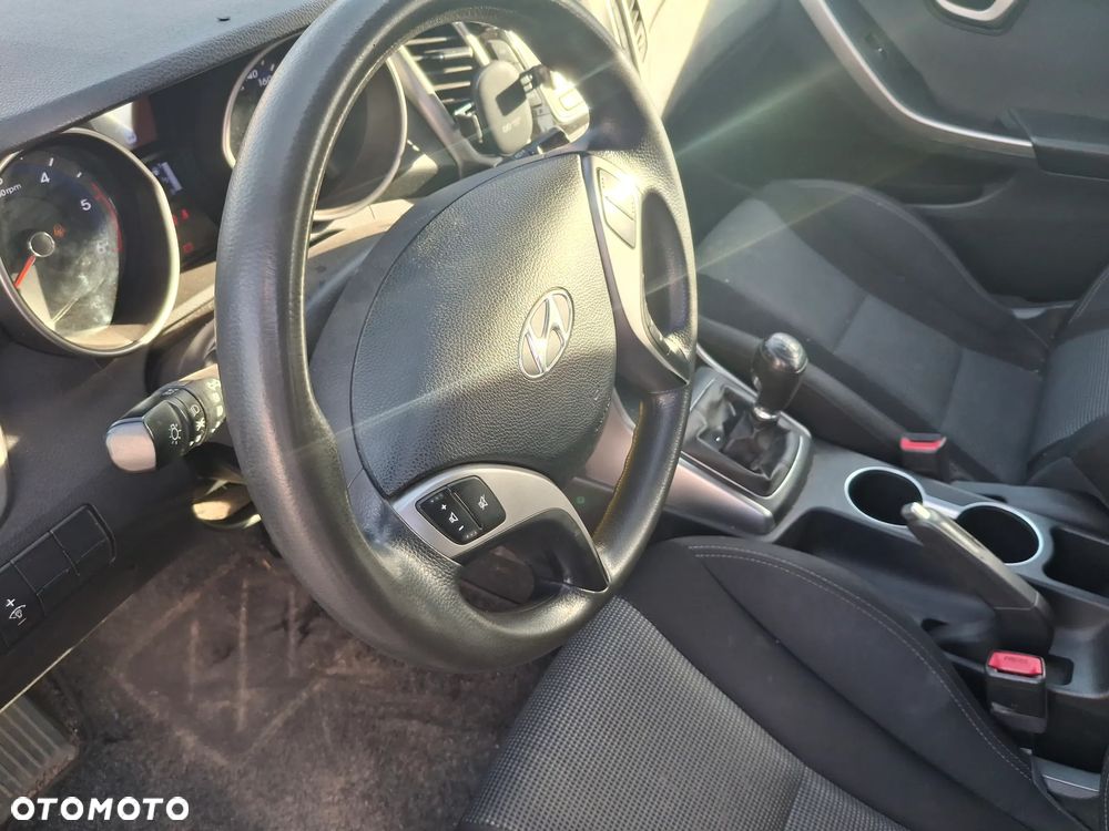 Hyundai i30 1.6 CRDi Classic - 15