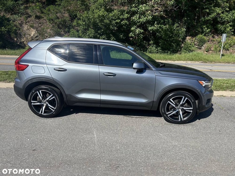 Volvo XC 40 T5 AWD Momentum - 7