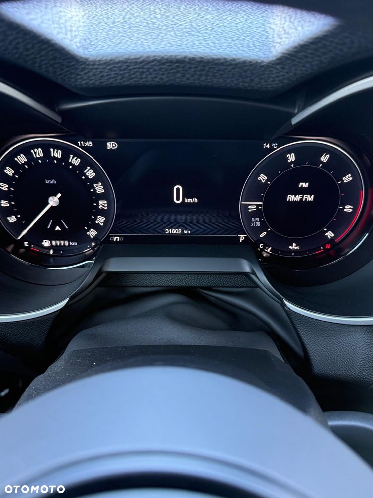 Alfa Romeo Stelvio 2.0 Turbo 16V AT8-Q4 Ti - 13