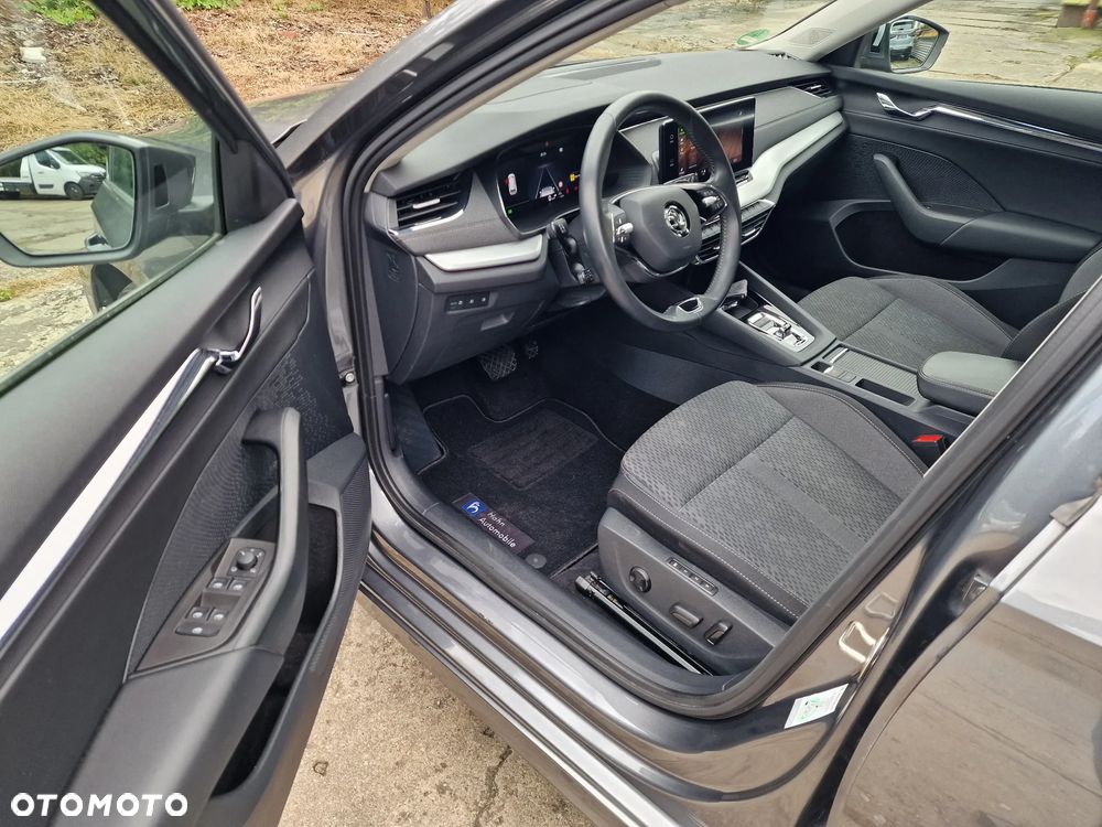 Skoda Octavia 2.0 TDI DSG Style - 22