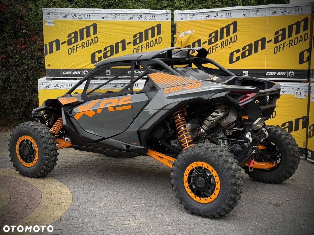 Can-Am Maverick - 16