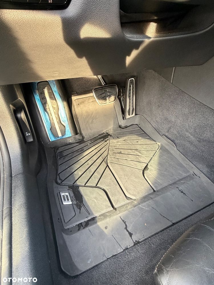 BMW Seria 8 M850i xDrive - 15