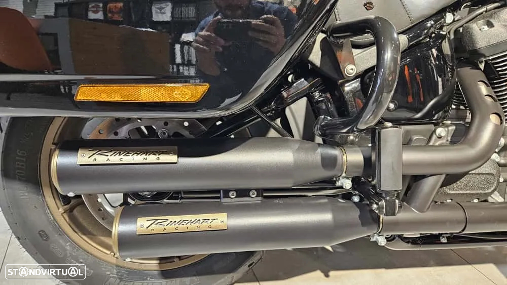 Harley-Davidson Low Rider ST - 12