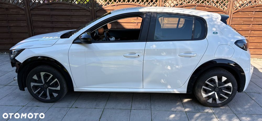 Peugeot 208 50kWh Business - 3