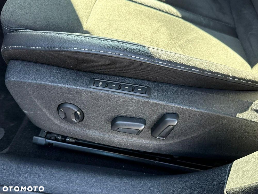 Skoda Octavia 2.0 TSI Edition 130 Selection 4x4 DSG - 11