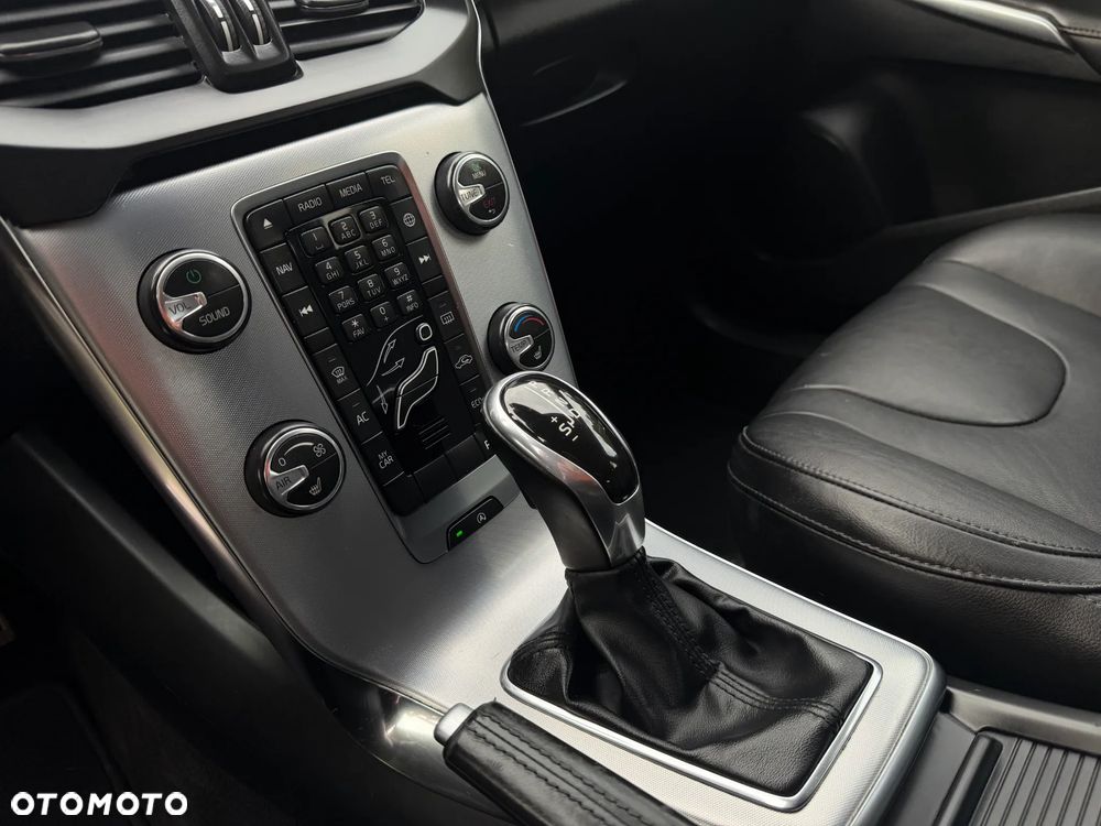 Volvo V40 D3 Geartronic Inscription - 27