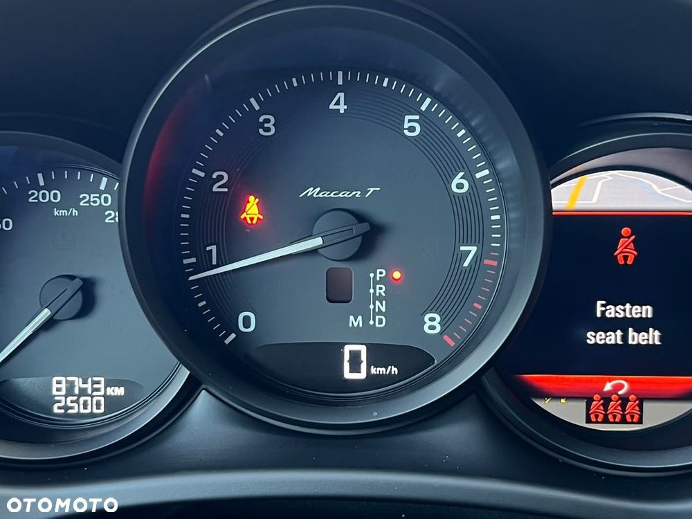 Porsche Macan T - 10