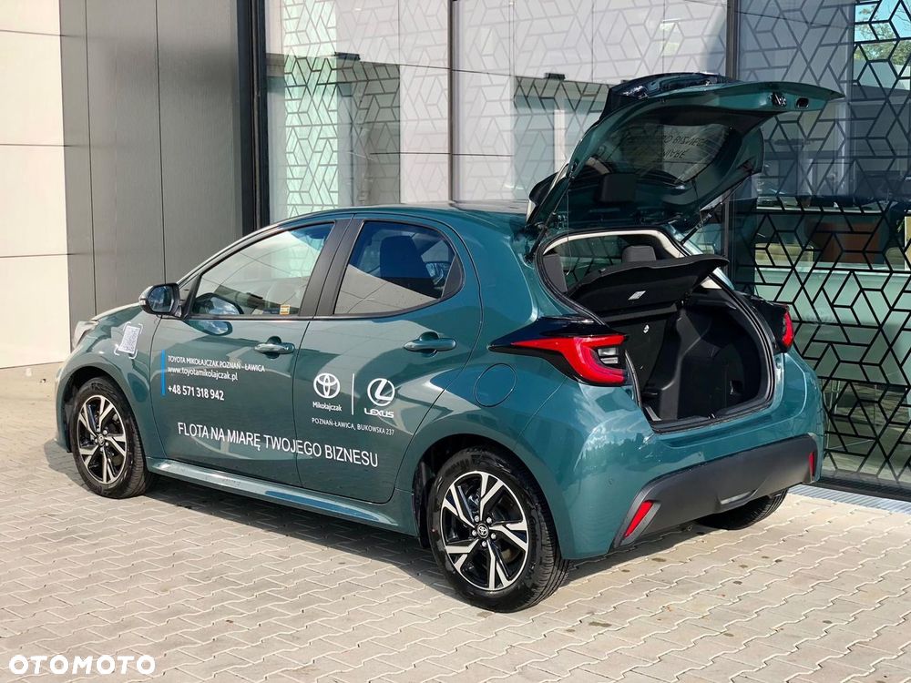 Toyota Yaris Hybrid 1.5 Style - 33