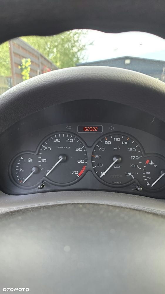 Peugeot 206 2004 photo 5
