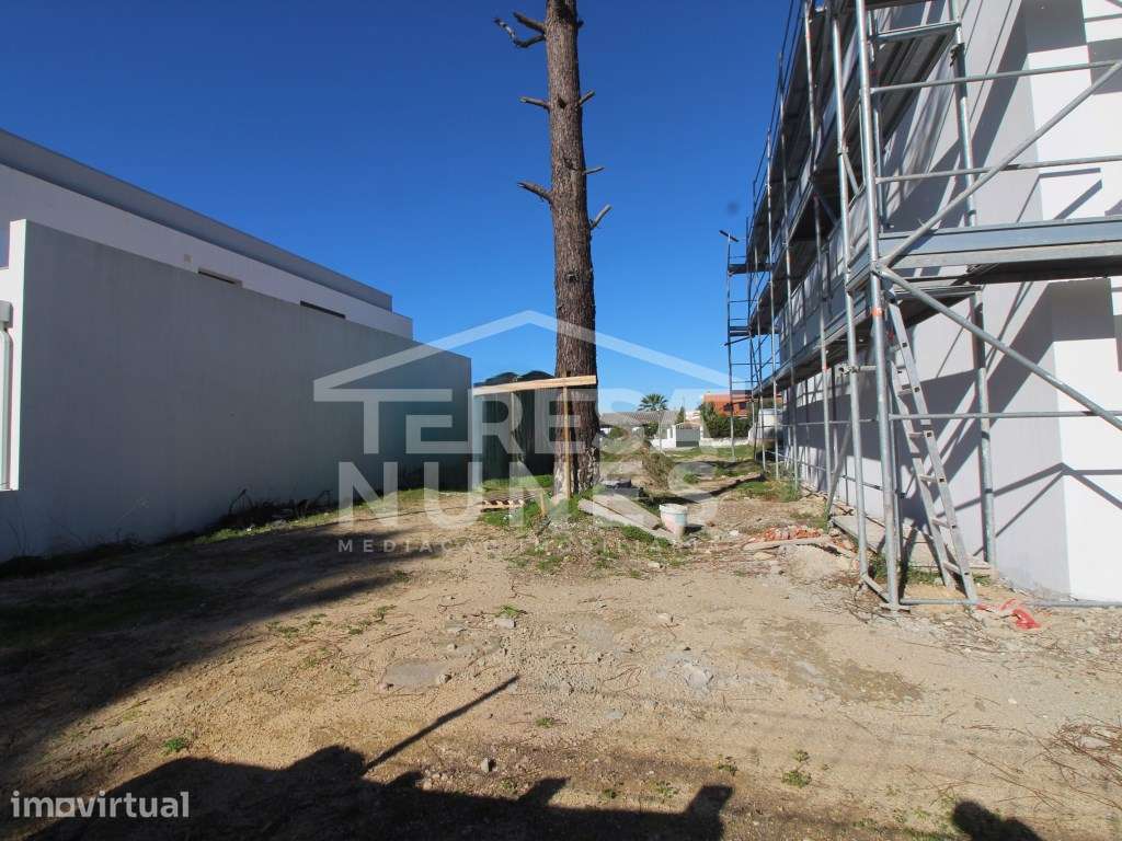 TERRENO URBANO - LAGOA DE ALBUFEIRA - Grande imagem: 2/5