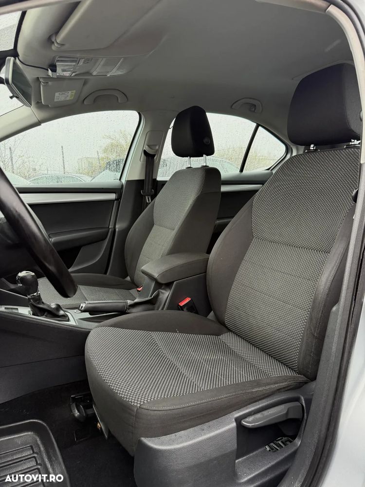 Skoda Octavia 1.6 TDI DSG Ambition - 17