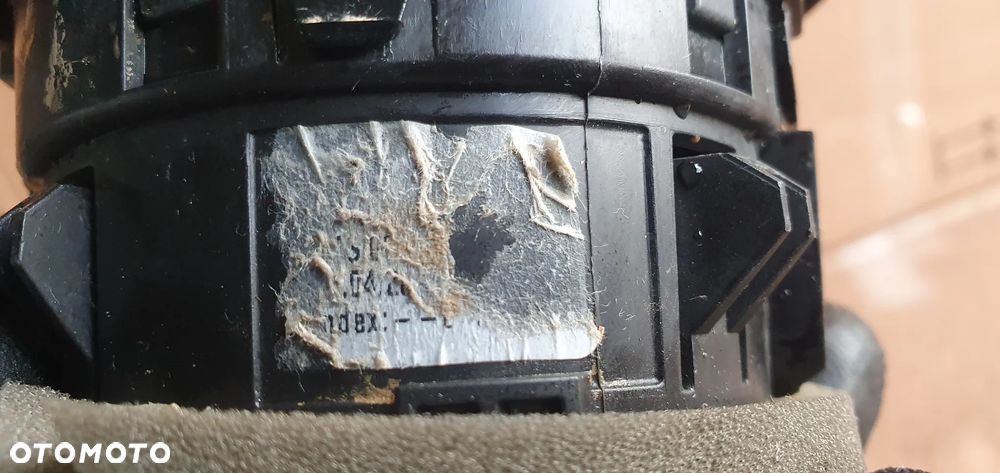 Kratka nawiewu powietrza prawa lewa Opel Vivaro B Trafic III 687606325R - 10