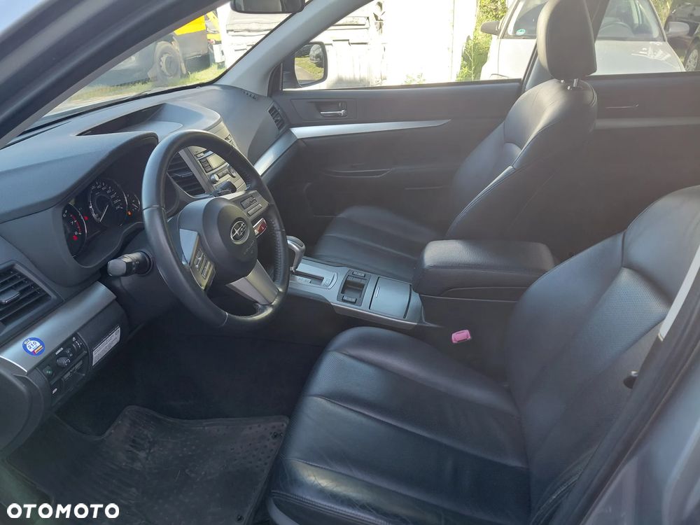 Subaru Outback 2.5i Lineartronic Active - 10