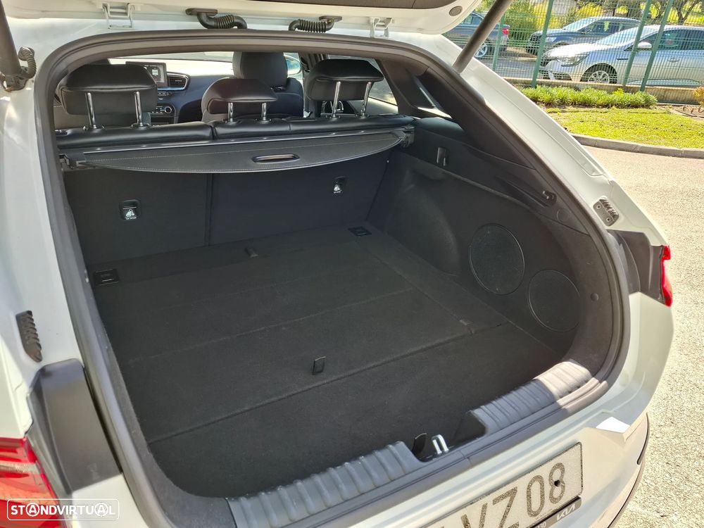 Kia ProCeed 1.6 CRDi GT Line+SRF - 34