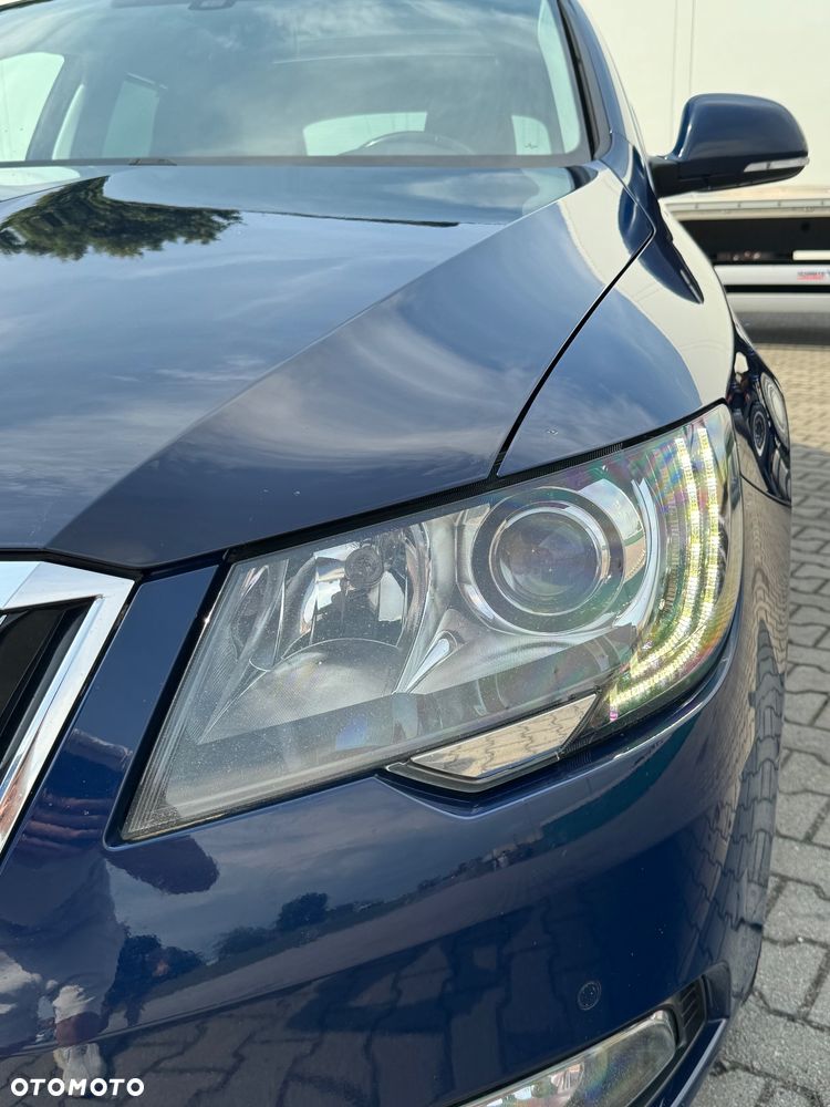 Skoda Superb 2.0 TDI Elegance - 4