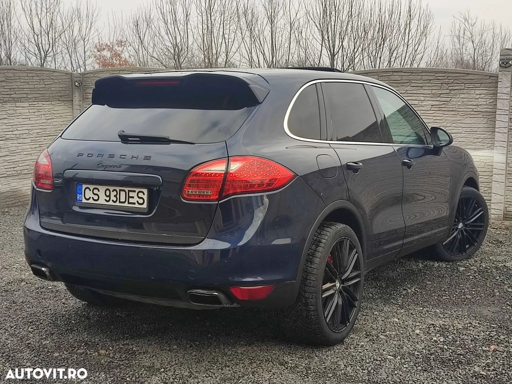 Porsche Cayenne - 3