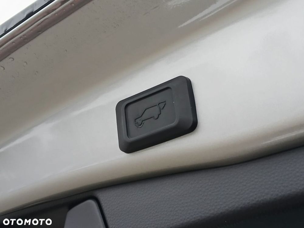 Toyota RAV4 2.5 Hybrid Executive 4x4 - 28