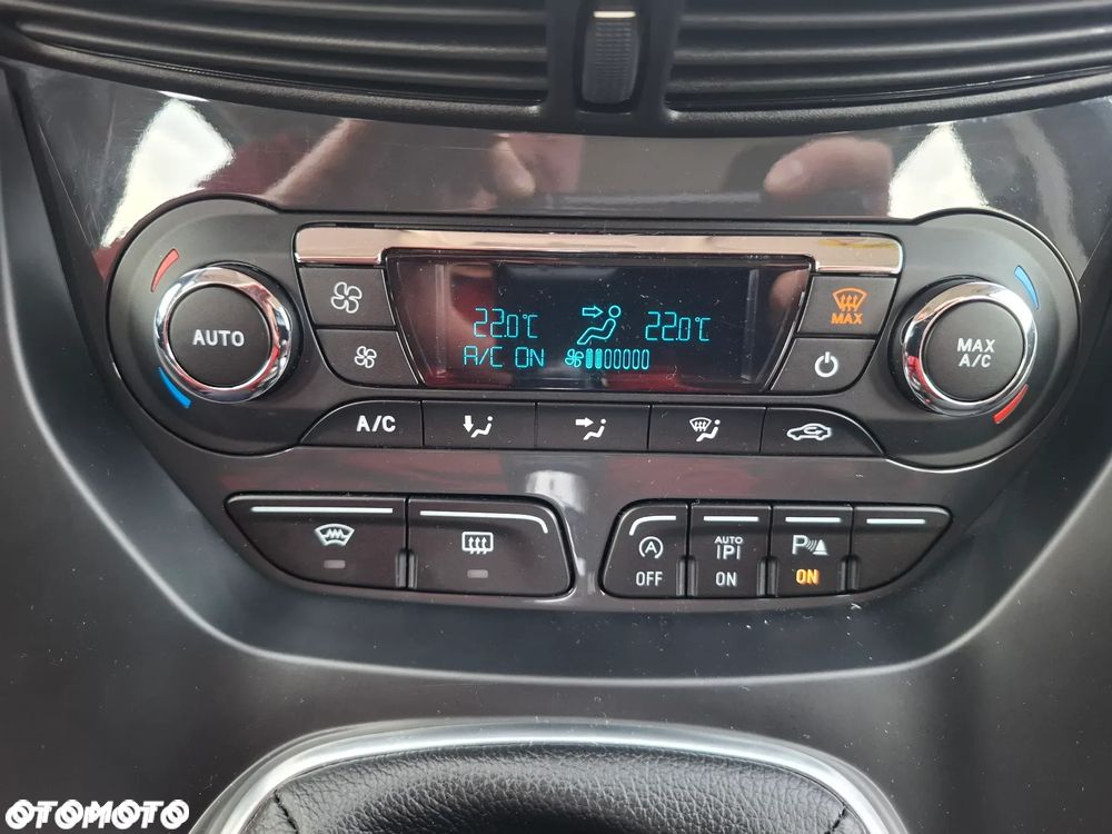Ford Kuga 2.0 TDCi FWD Titanium - 18