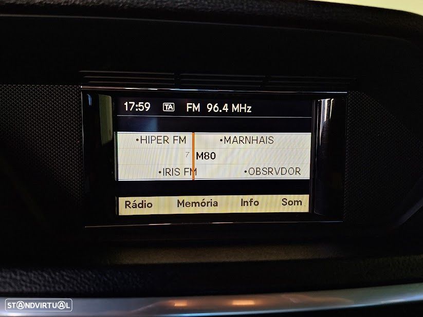 Mercedes-Benz E 250 BlueTEC Avantgarde - 18