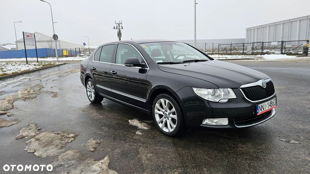 Skoda Superb 2.0 TDI Comfort DSG - 13