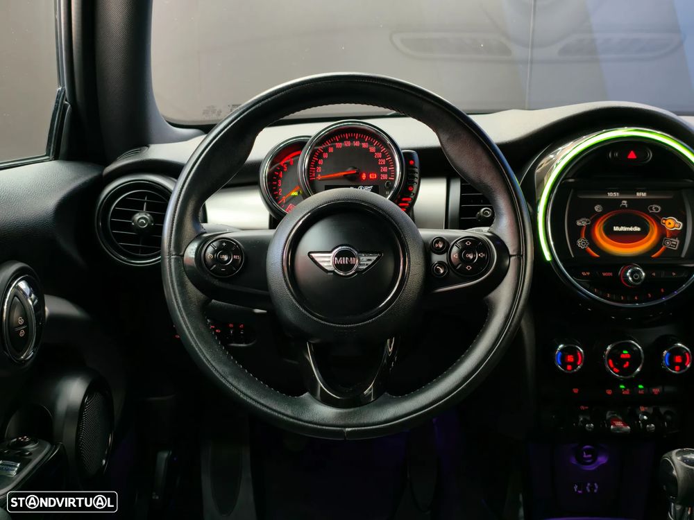 MINI 3 Portas One D - 27