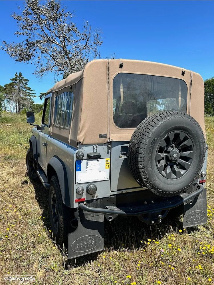 Land Rover Defender 90 2.4 CRD S - 8