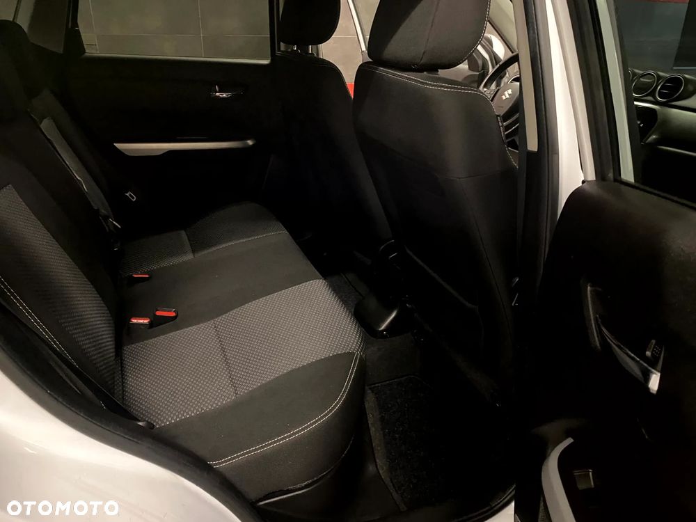 Suzuki Vitara 1.6 Premium 2WD - 16