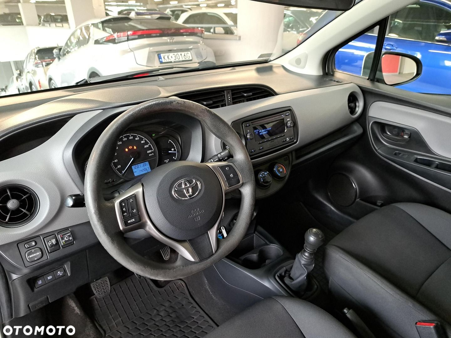 Toyota Yaris - 24