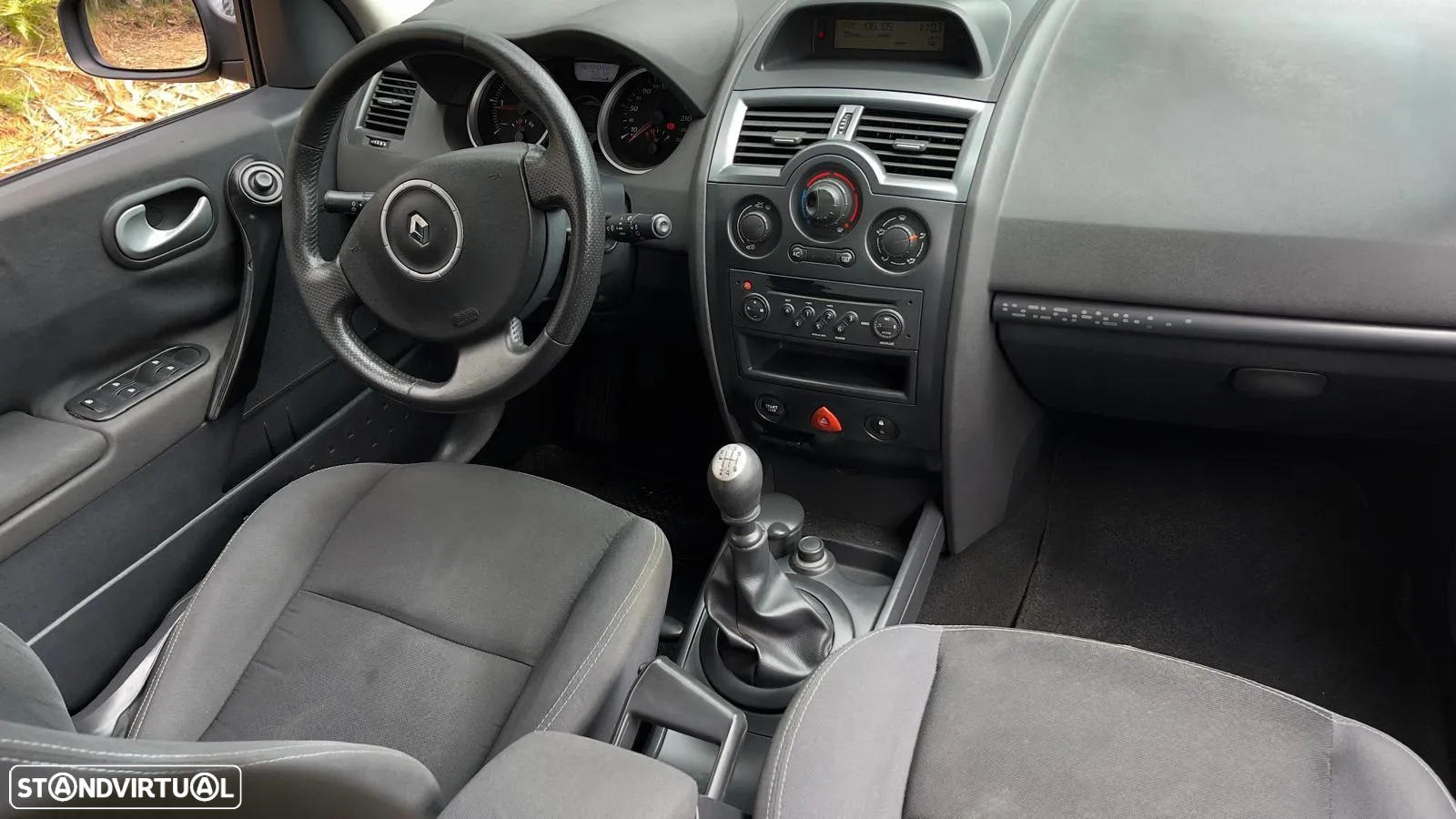 Renault Mégane 1.5 dCi Dynamique S - 26