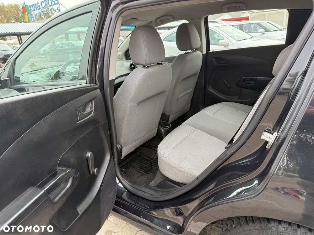 Chevrolet Aveo 1.2 LS - 10