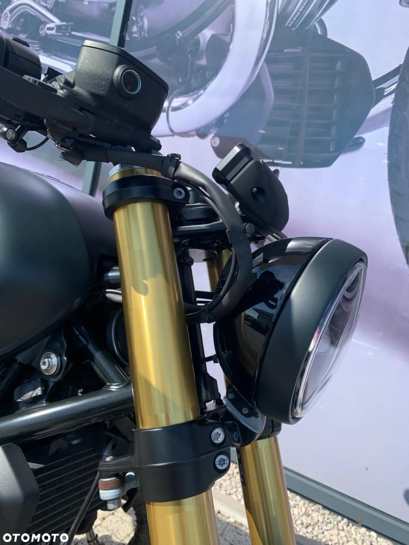 BMW R - 12