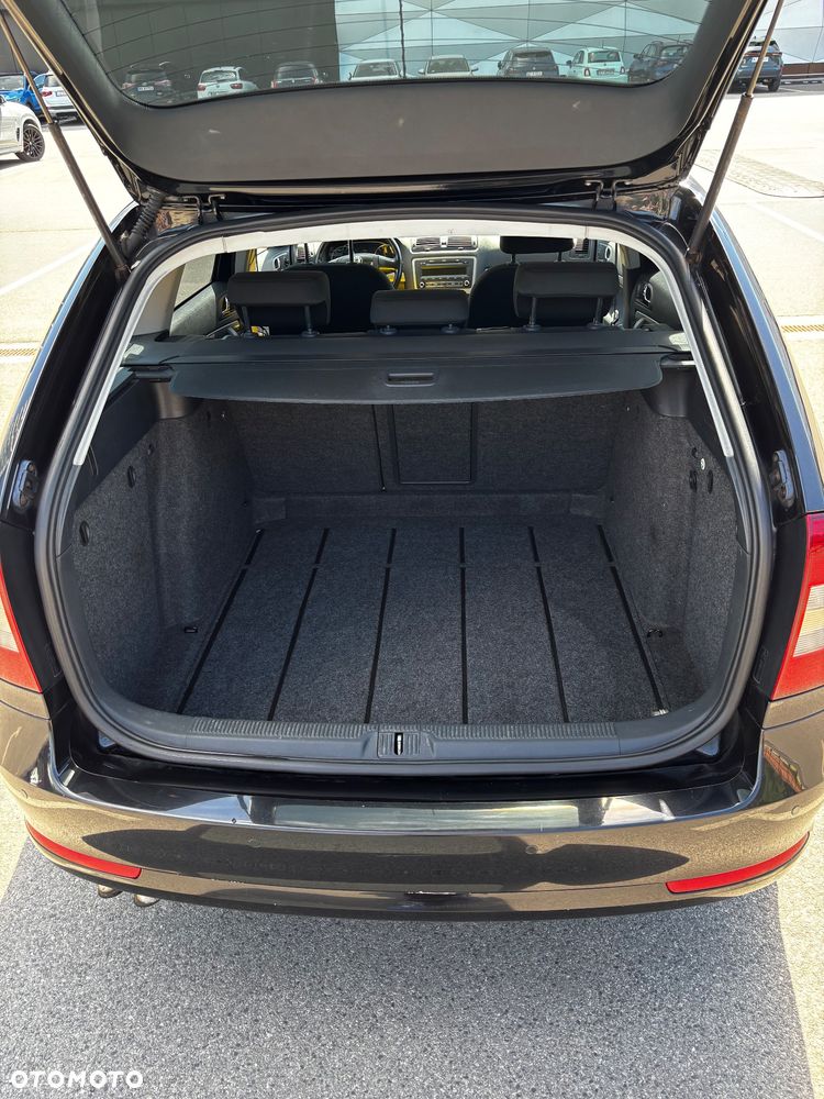 Skoda Octavia 2.0 TDI Elegance - 3